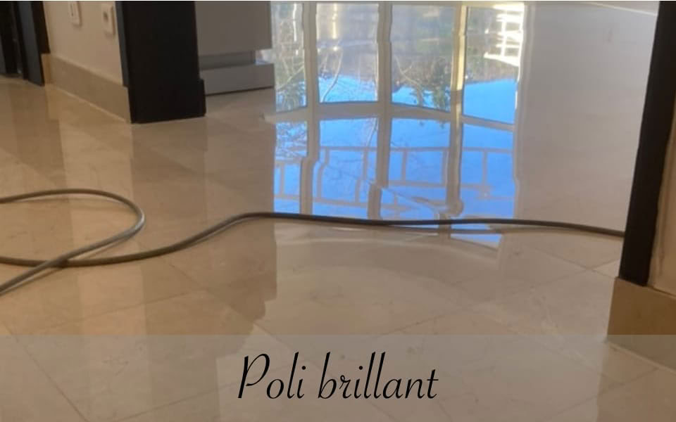 Comparaison sol en marbre : Mate, Satinée ou Polie brillante