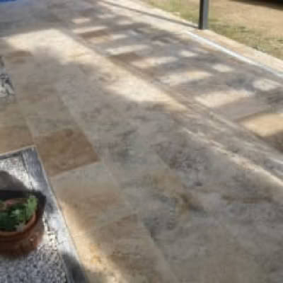 Comment nettoyer une terrasse en pierre