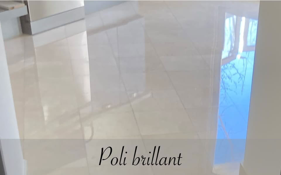 Comparaison sol en marbre : Mate, Satinée ou Polie brillante