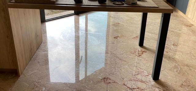 Cristallisation de sol en marbre