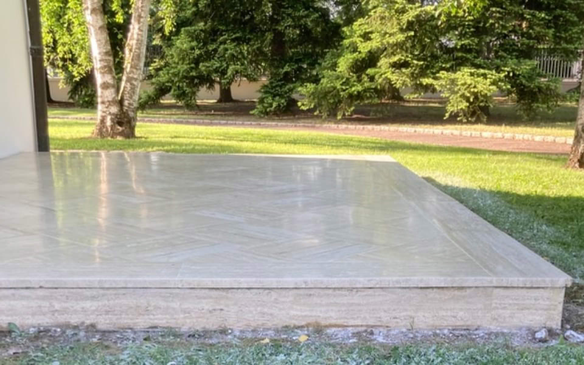 Comment nettoyer une terrasse en pierre