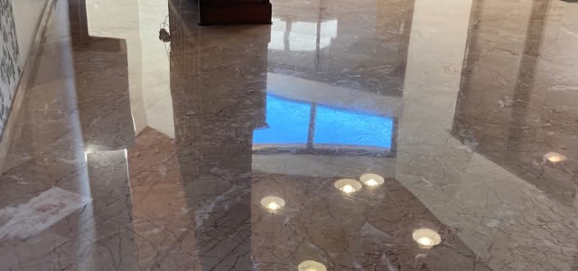 Cristallisation de sol en marbre