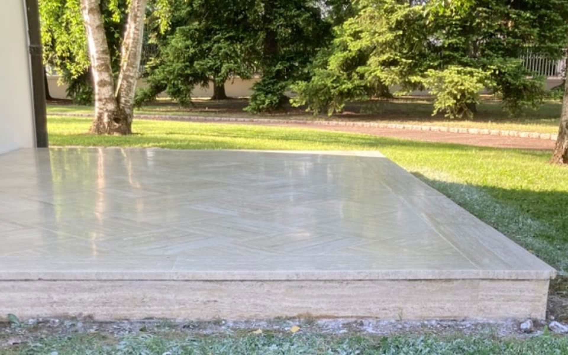 Comment nettoyer une terrasse en pierre